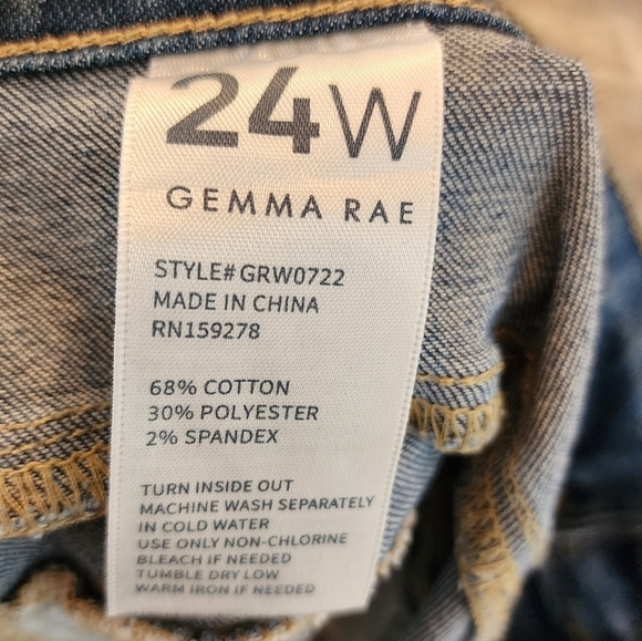 Gemma Rae stretch highrise distressed jeans.  Women's plus size 24W - Picture 3 of 16